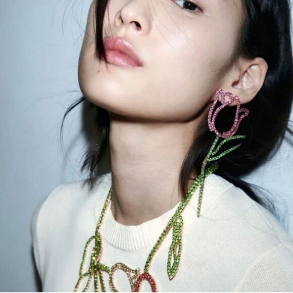 New ZARA pink tulip crystal drop earrings - Picture 3 of 12
